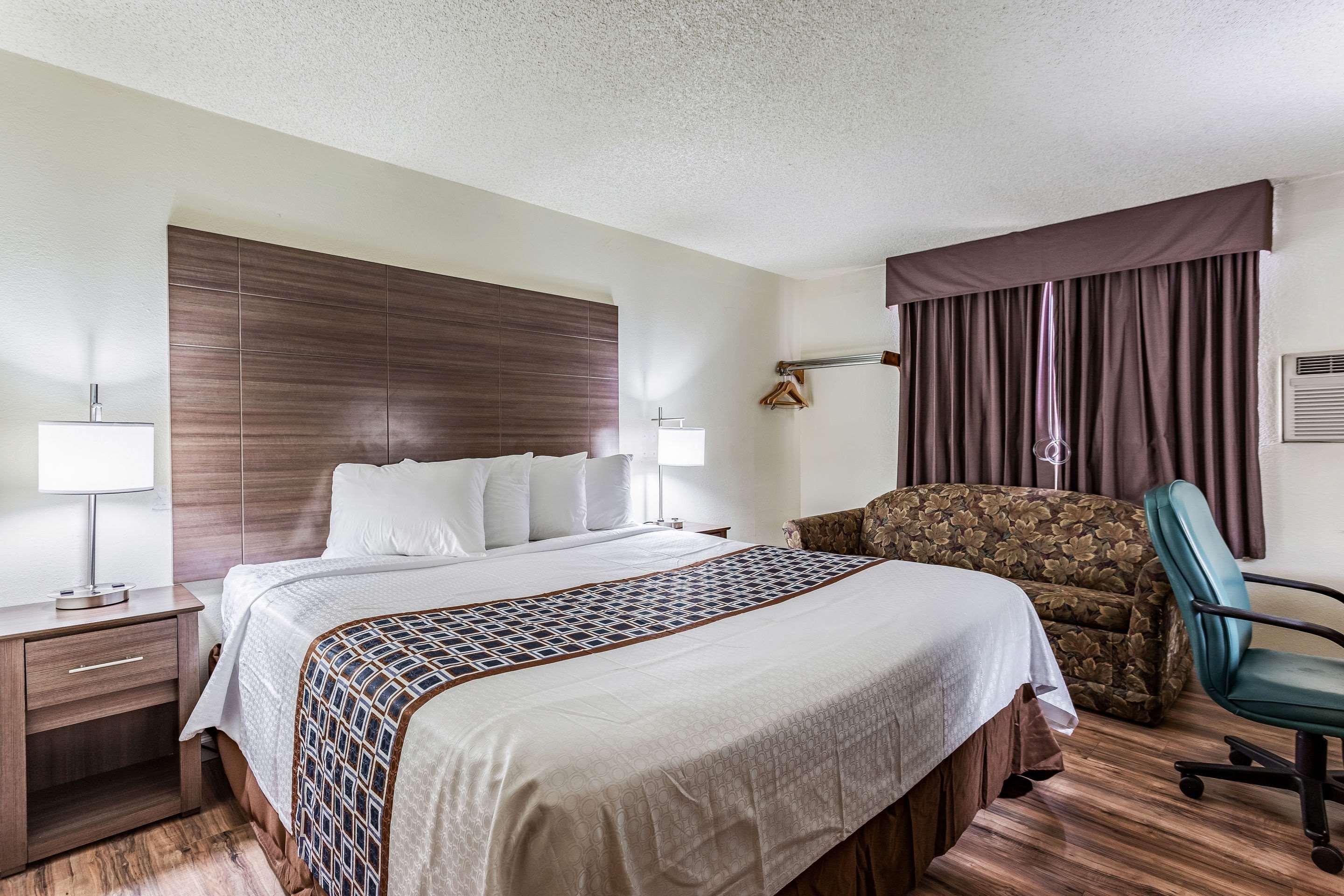 Rodeway Inn Фармингтон Экстерьер фото