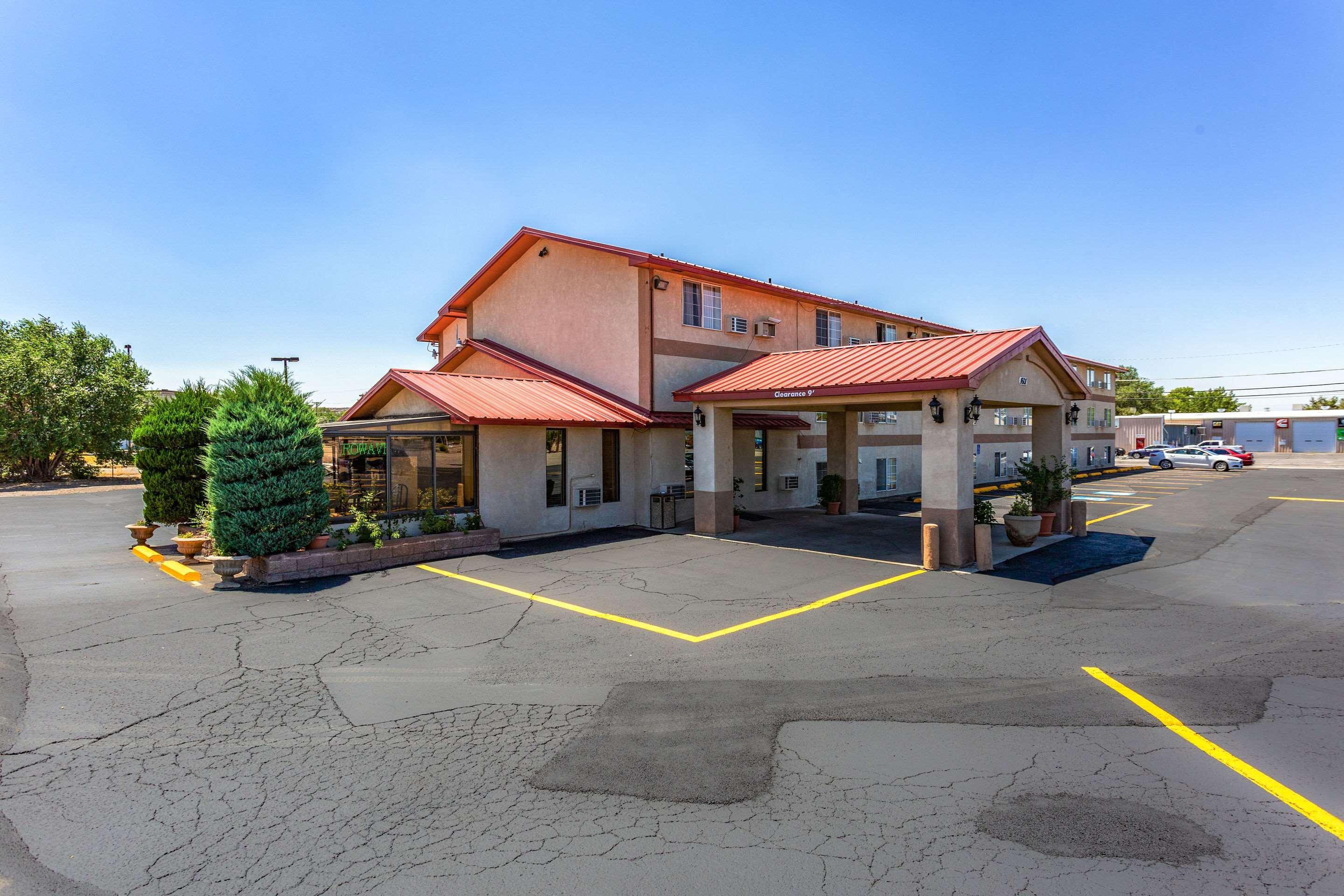 Rodeway Inn Фармингтон Экстерьер фото
