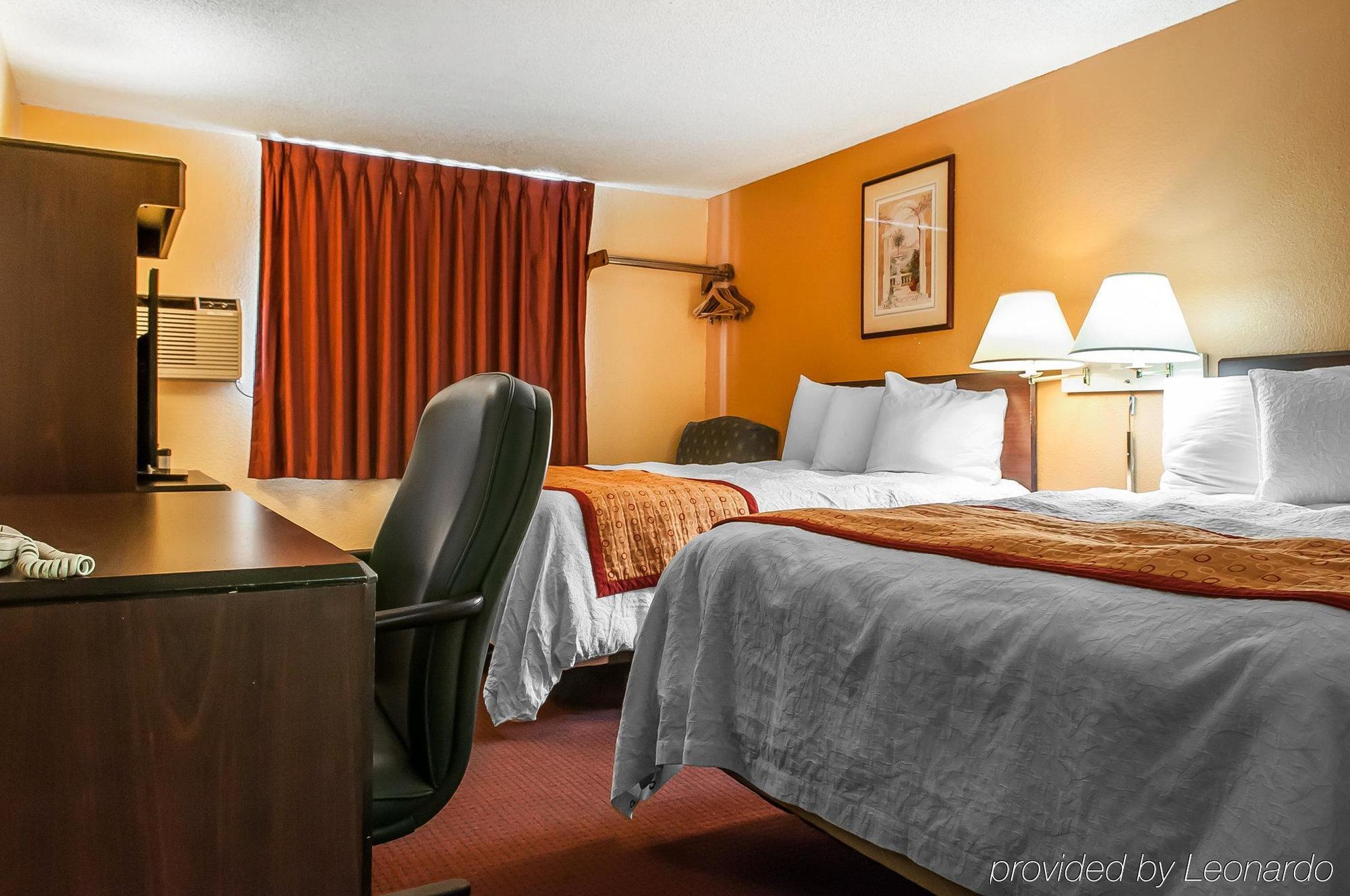 Rodeway Inn Фармингтон Экстерьер фото